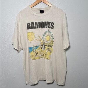 Vintage Ramones Graphic T-Shirt